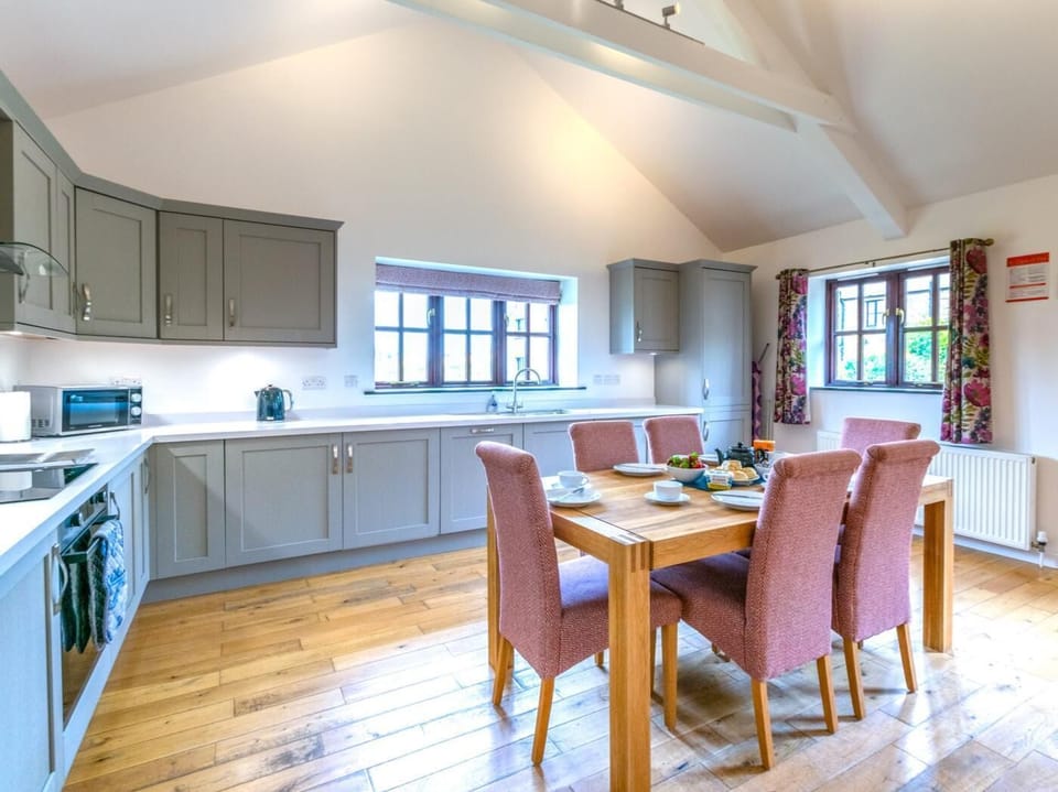Beautifully presented, inside and out