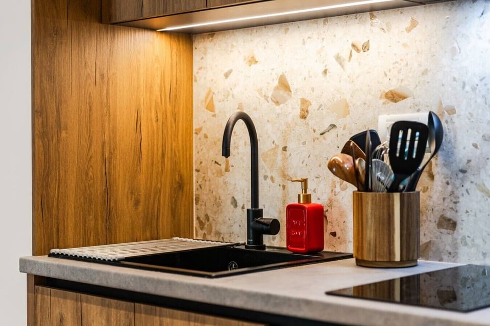 Fully-equipped kitchen details