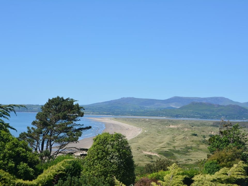 Harlech Championship golf course