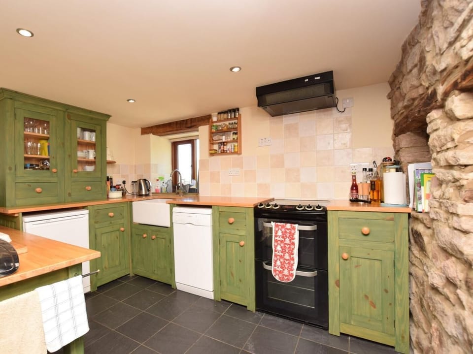 Fully equipped kitchen with everything you will need