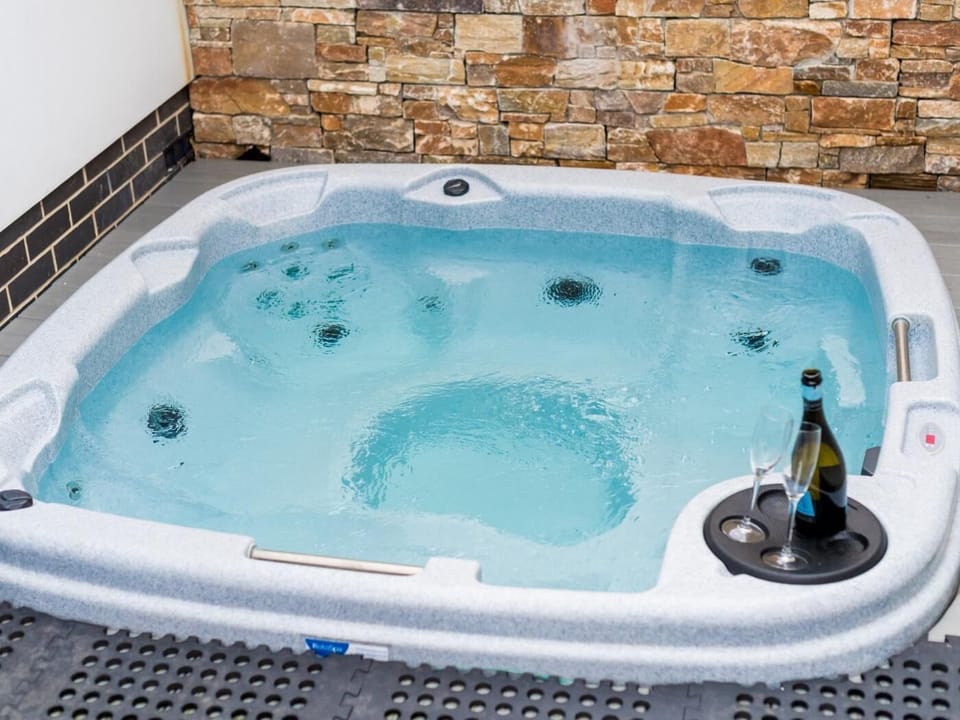 Private sunken hot tub