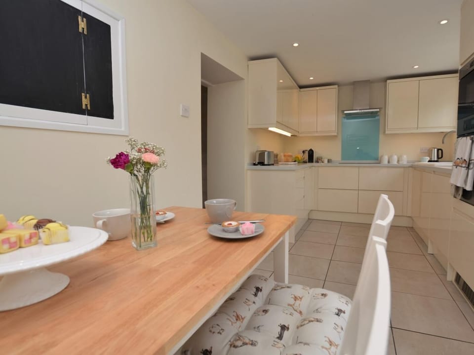 Kitchen/dining area