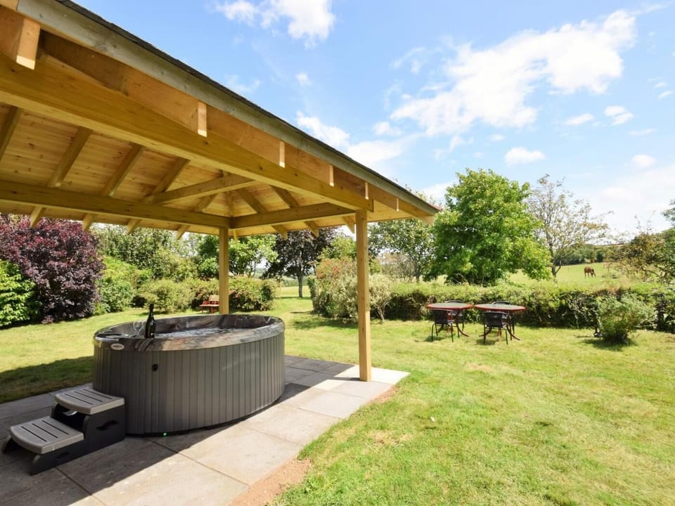 Spacious gardens to relax in and enjoy