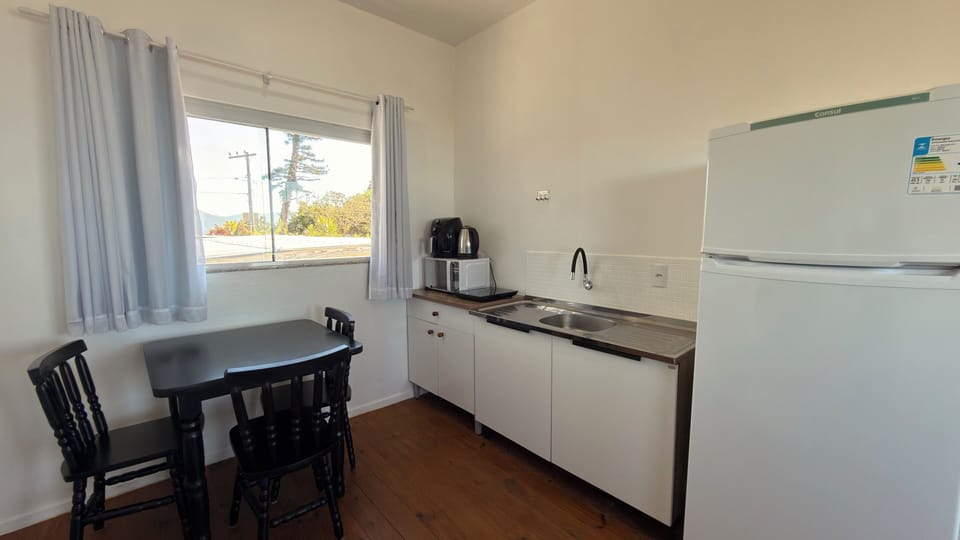 Comfort Apartment, Balcony, Sea View | Private kitchen | Full-size fridge, stovetop, cookware/dishes/utensils