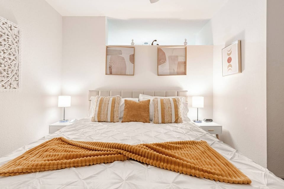 Condo, 1 Bedroom, Accessible, Smoking | 2 bedrooms