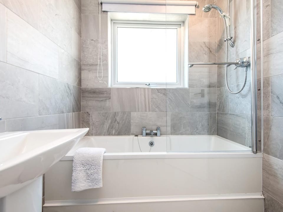 Contemporary bathroom