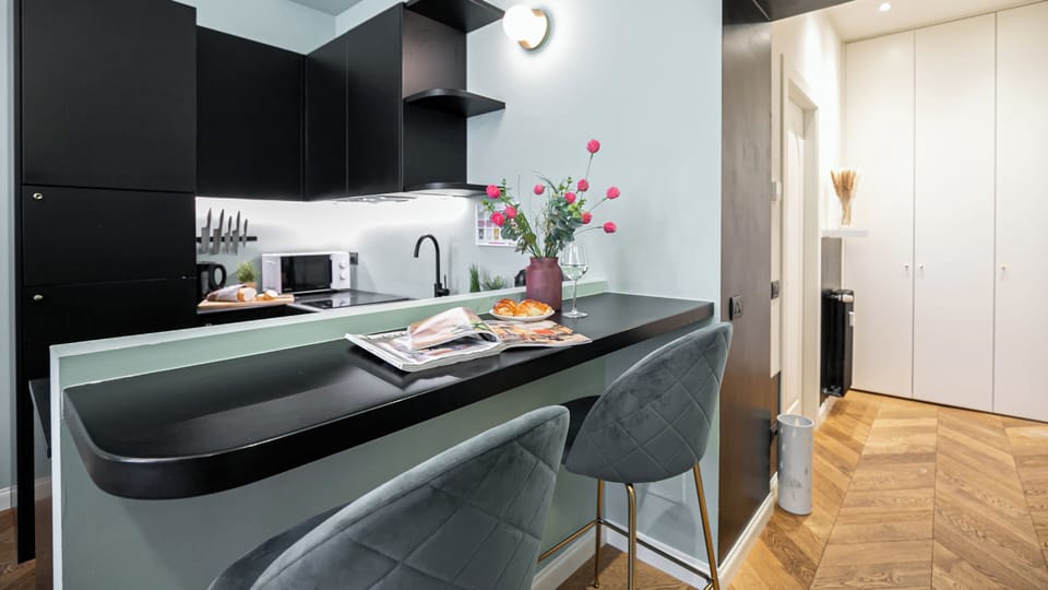Apartment (1 Bedroom) | Interior