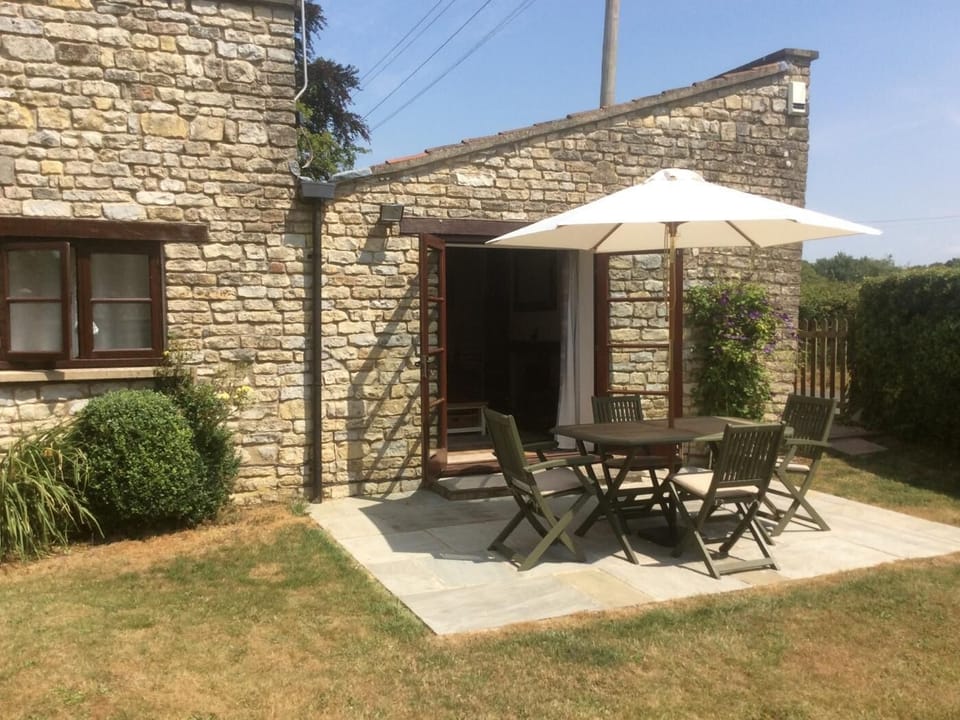 Enclosed garden