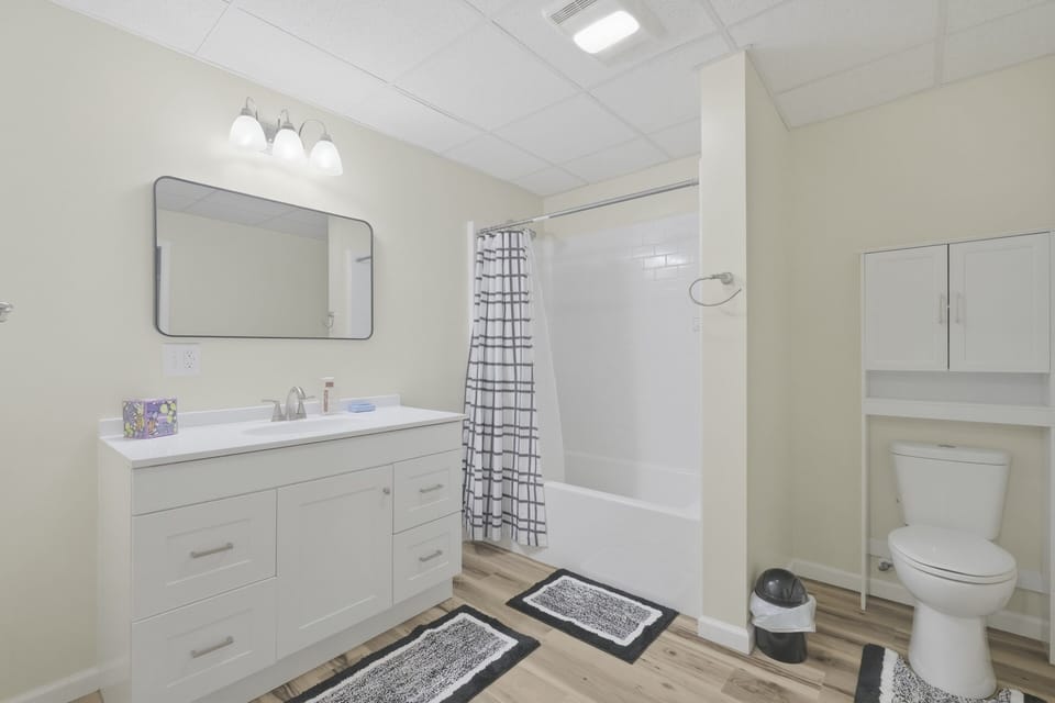 Galax 5br Home Near Blue Ridge - Sleeps 6 5 Bedroom Home House in Virginia