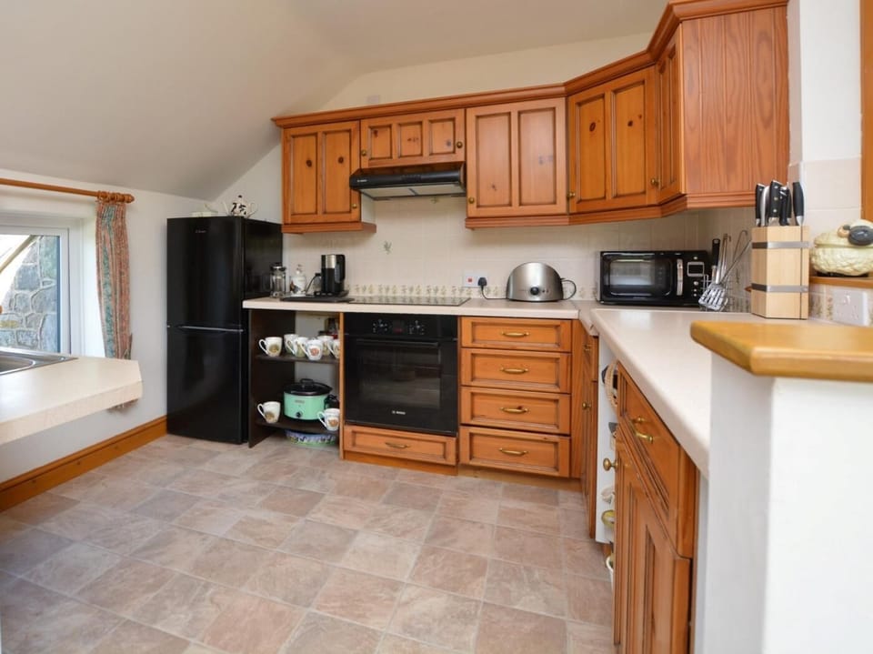 Spacious kitchen area