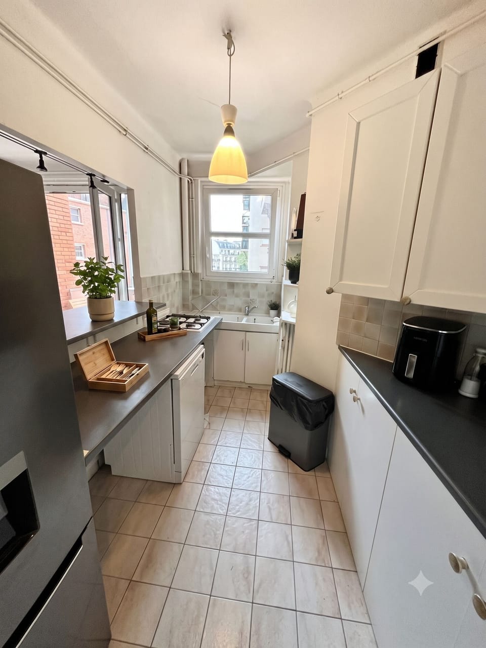 Deluxe Apartment, City View | Private kitchen | Fridge, microwave, oven, stovetop