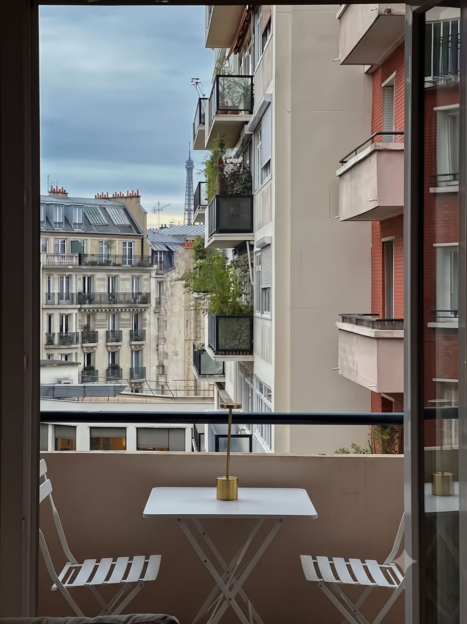Deluxe Apartment, City View | Interior