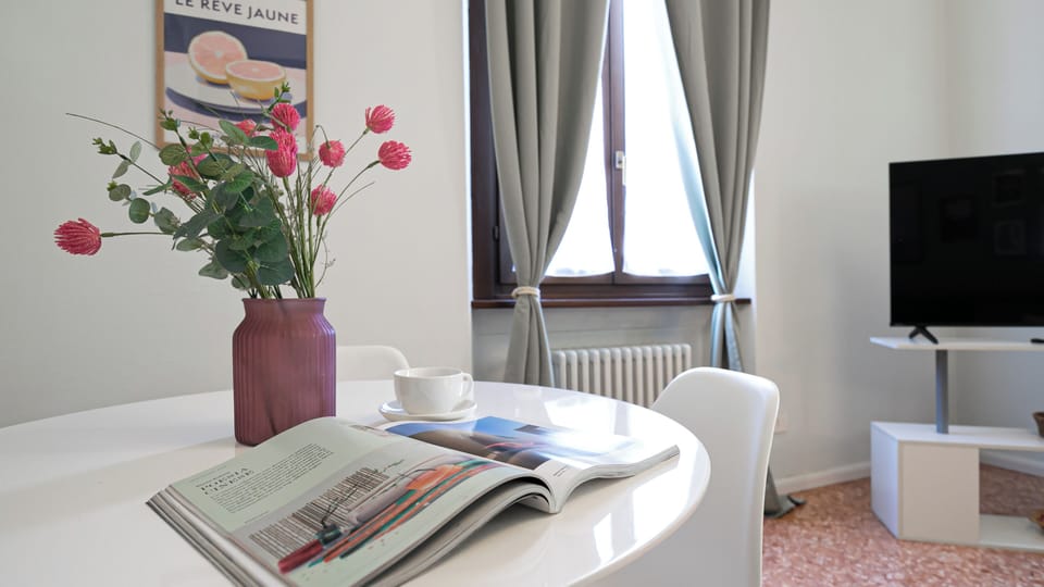 Apartment (1 Bedroom) | Interior