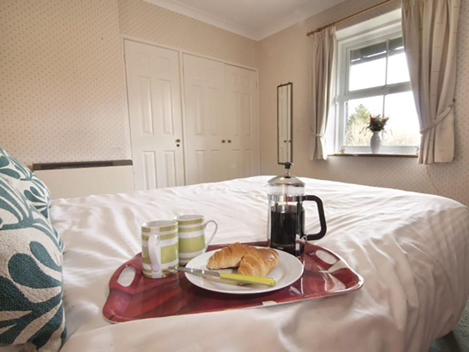 Breakfast in bed anyone?