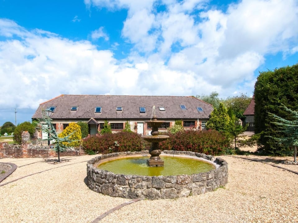 The view across the courtyard - it is the middle cottage 