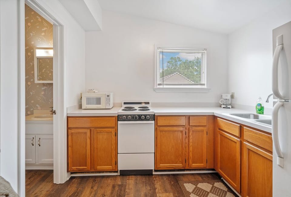 Well Stocked Kitchen with all the comforts of home.