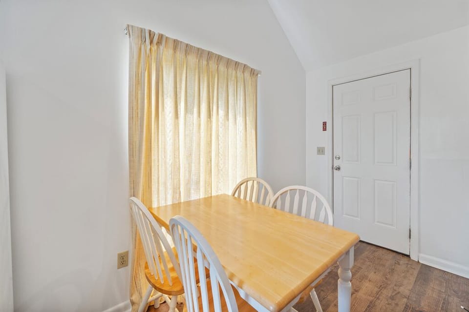 Dining Area.