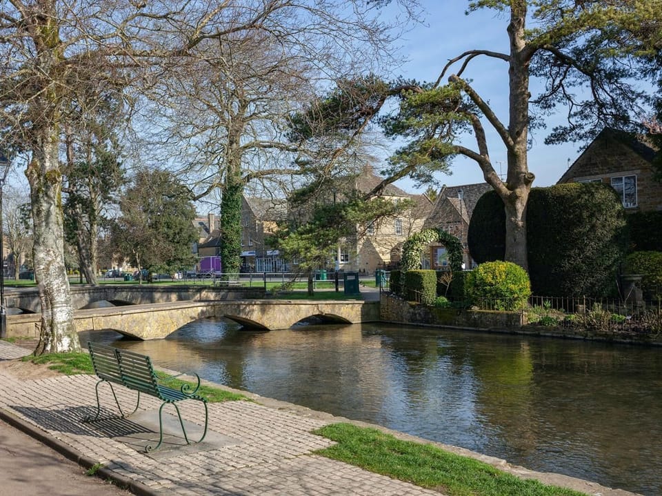 Bourton on the Water village 