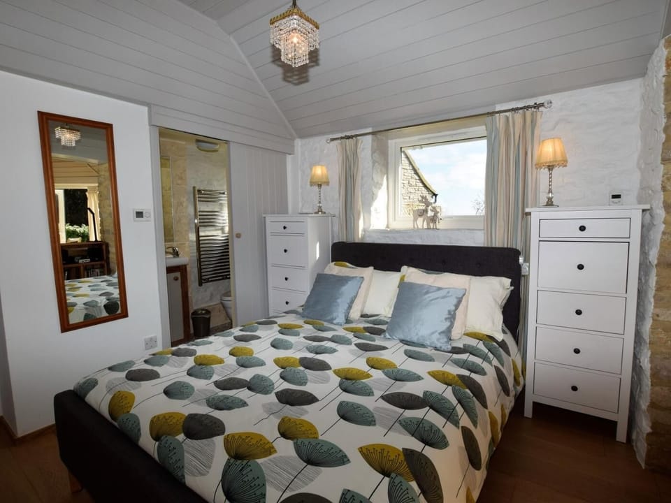Comfy king-size bed