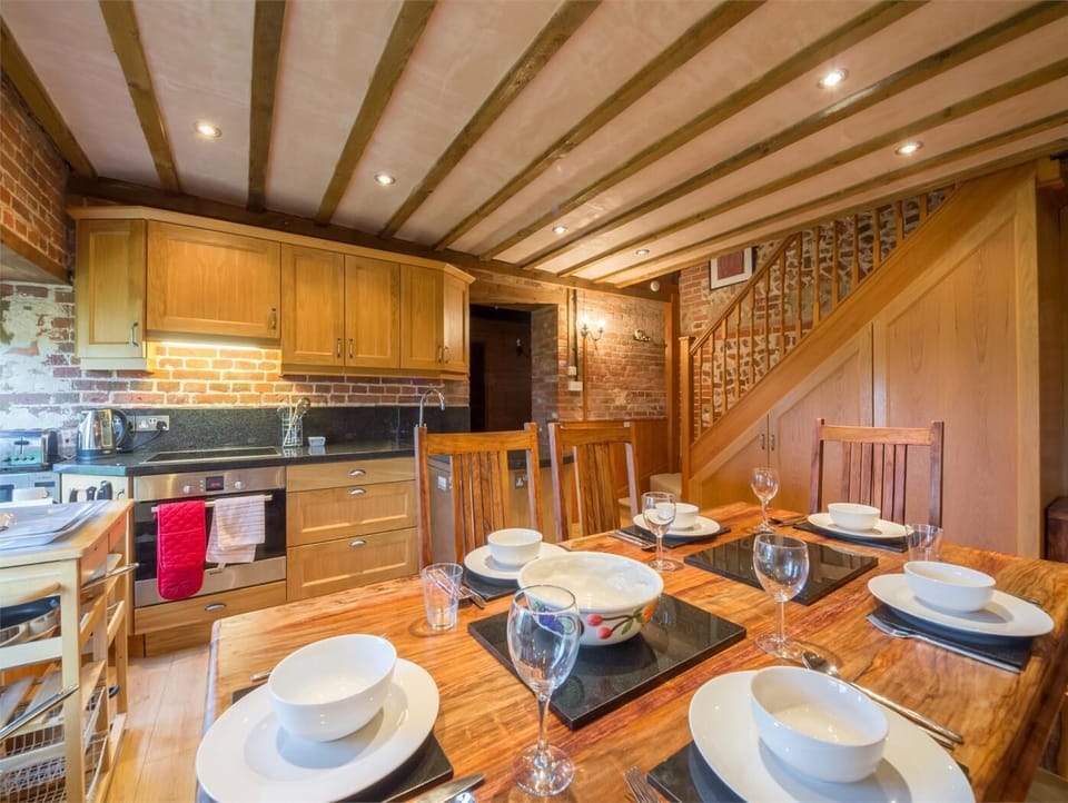Prepare a meal in the well equipped kitchen 