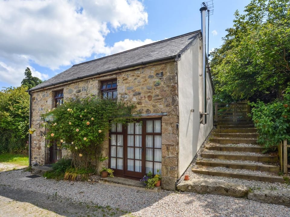 Detached rural residence