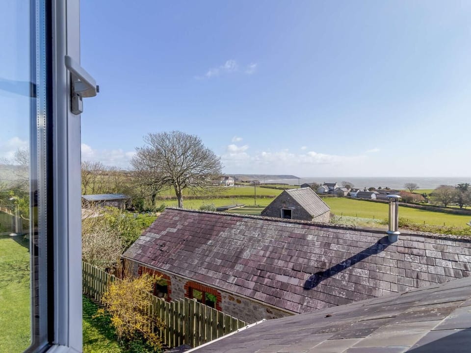 Breath-taking sea views of Port Eynon from your very own bedroom window