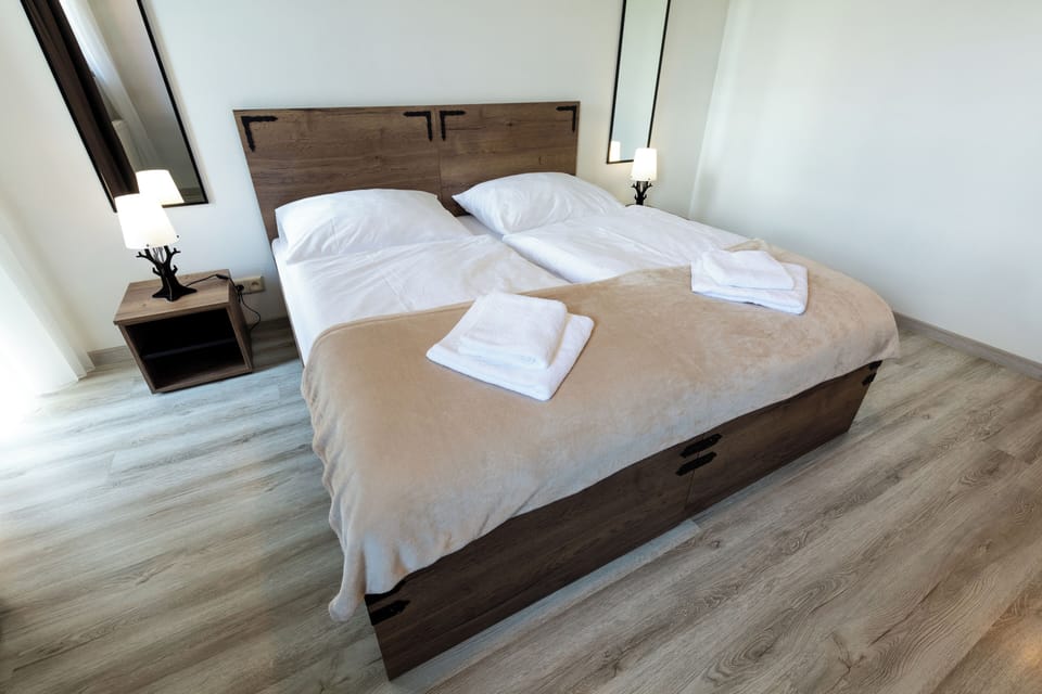Classic Double Room, Balcony, Hill View | WiFi (free)