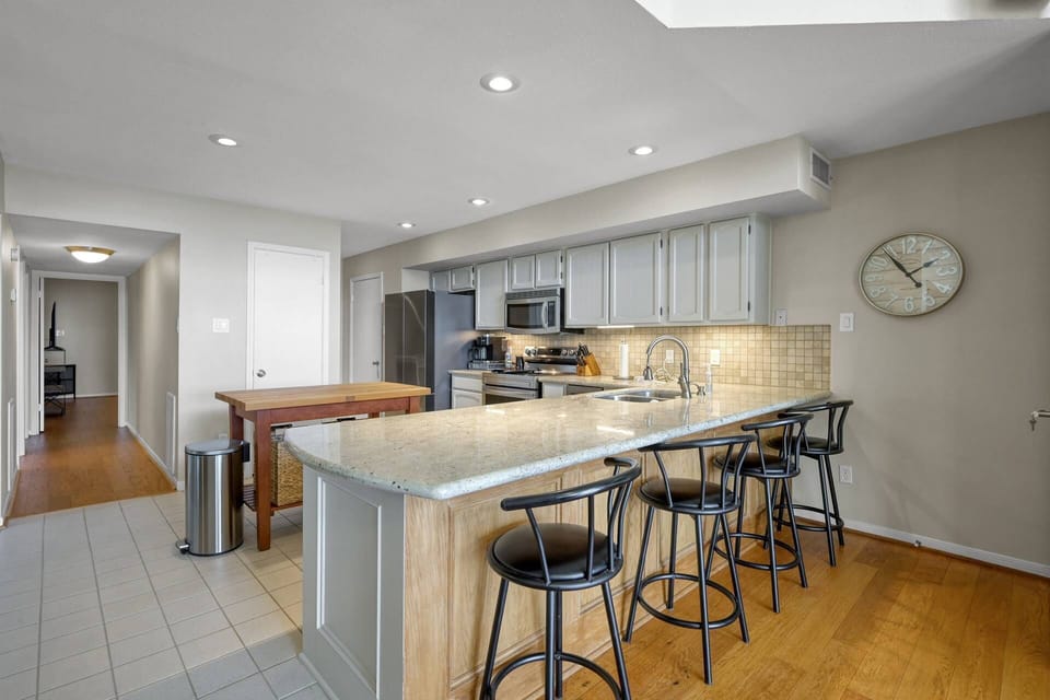 Fully equipped kitchen