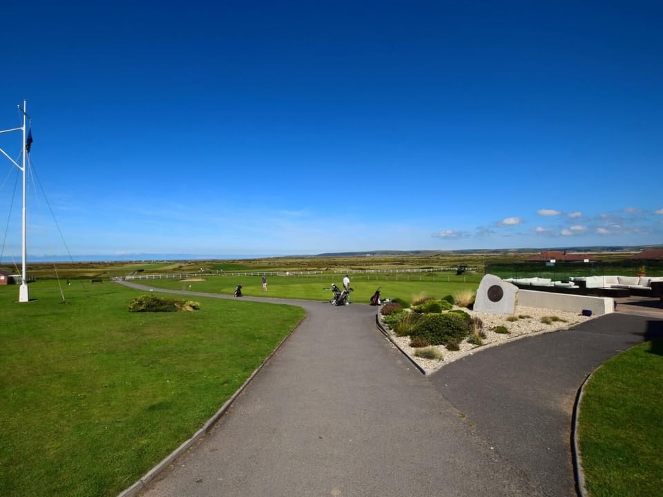 Royal North Devon Golf Club where guests can enjoy free social membership