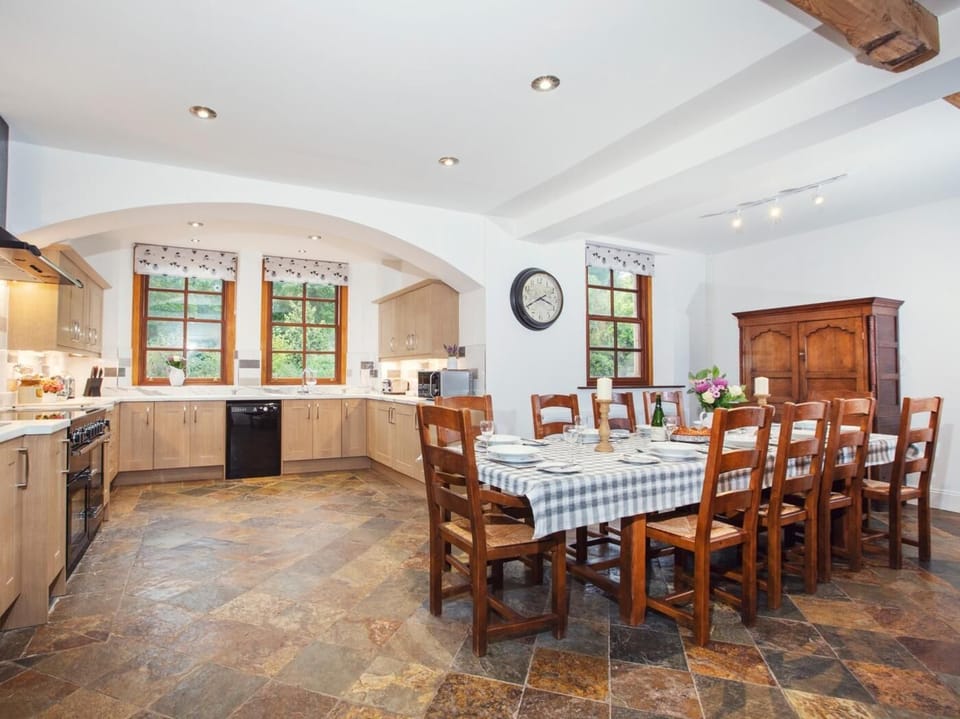 Open plan social area 