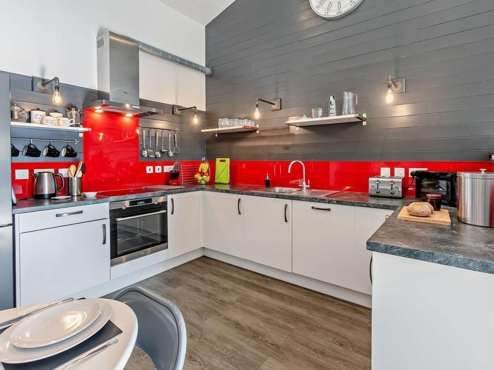  A lovely kitchen/dining area