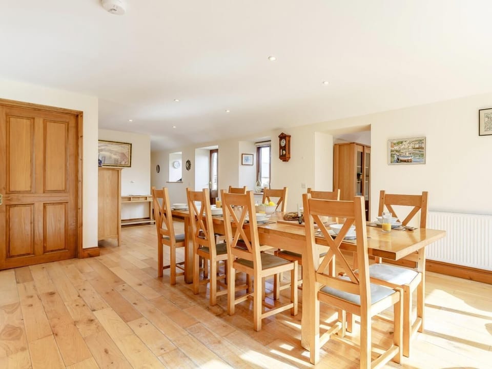 Sit round and enjoy a meal with family and friends 