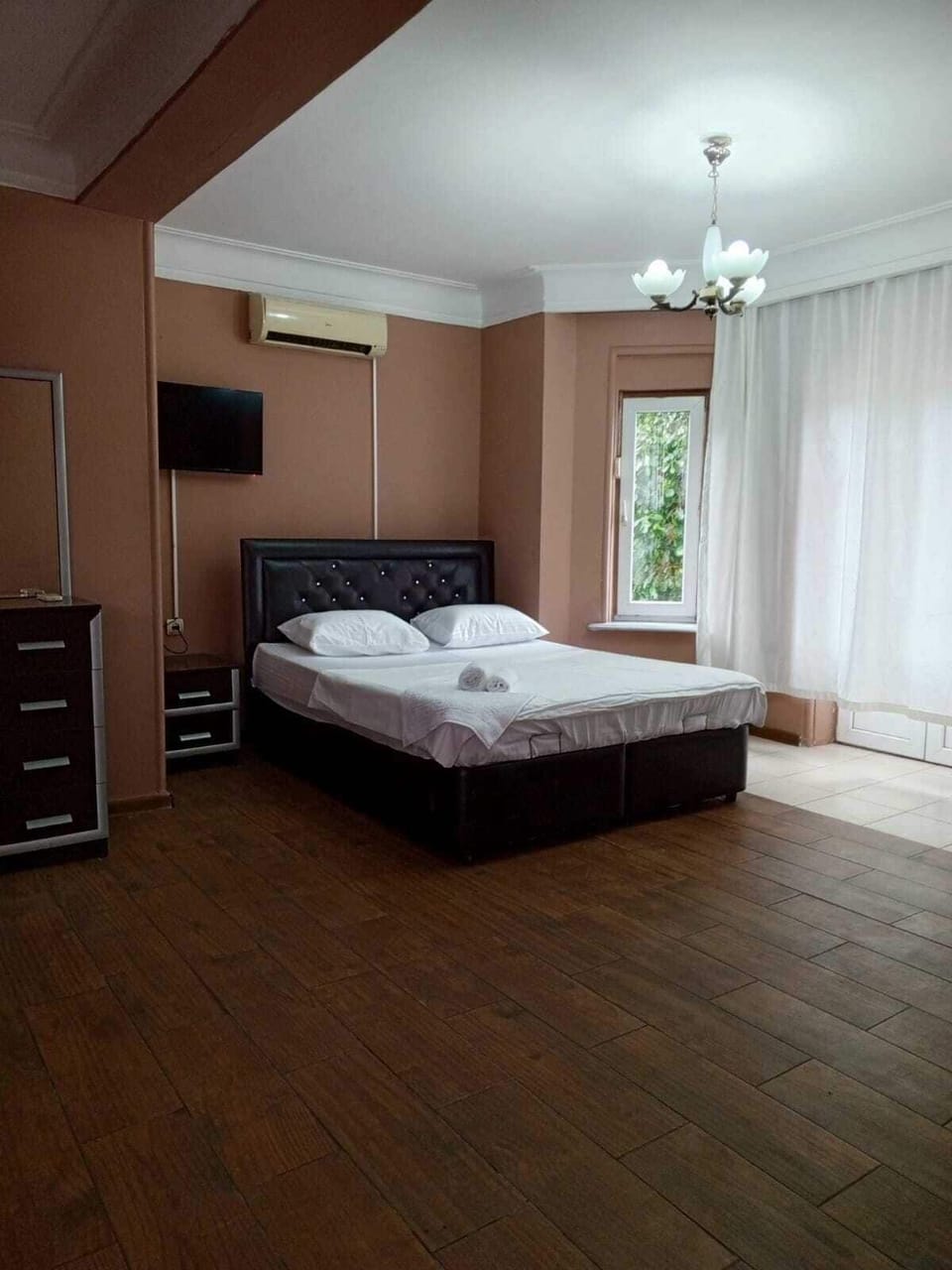 Classic Double Room, Garden View | Bed sheets