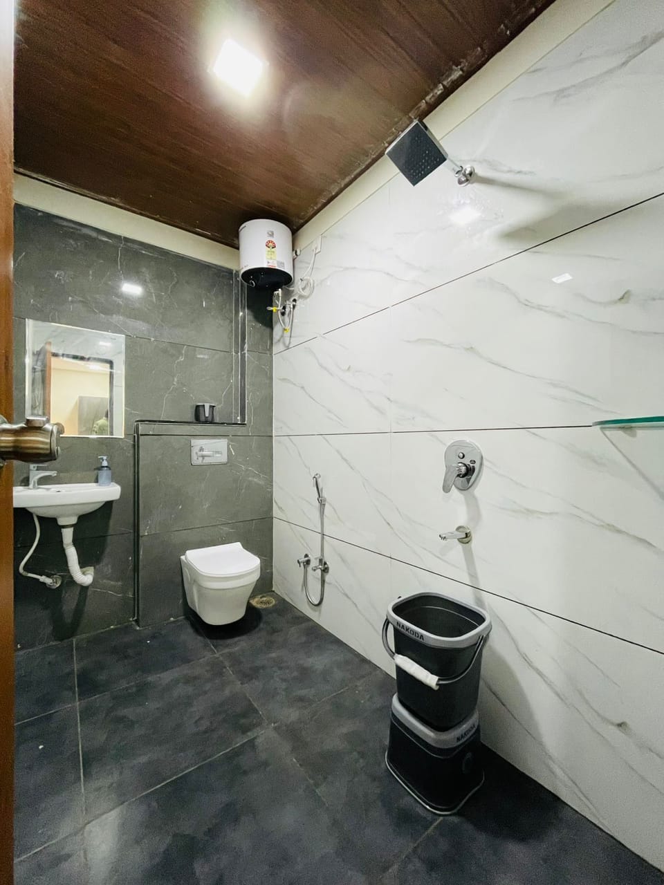 Shower, towels, soap