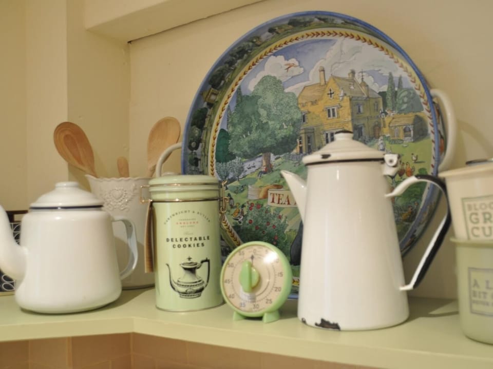 A pot of tea for the gardener