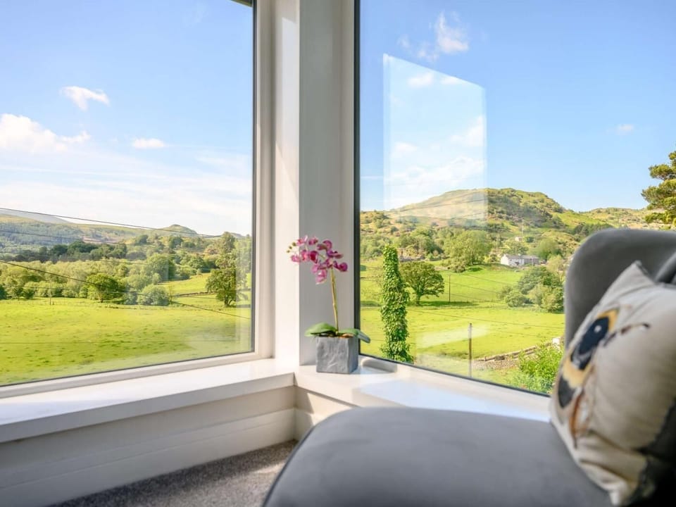 Uninterrupted views over the valley