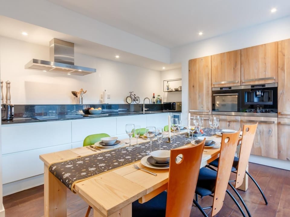 Perfect for dining in together