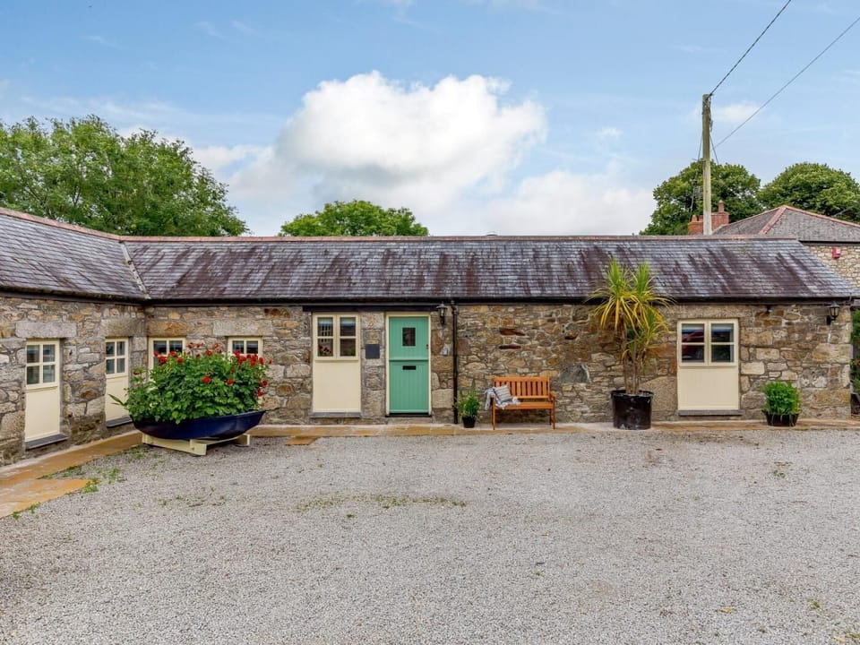 The approach to the cottage with private parking for 2 cars