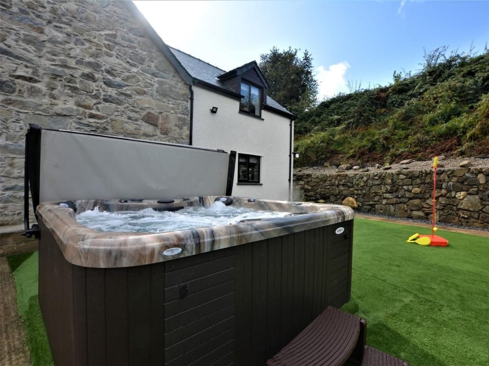 View towards the hot tub from the large enclosed garden
