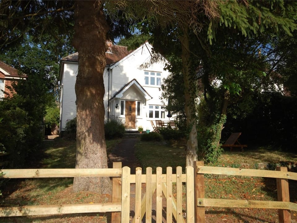Sheltered front enclosed garden