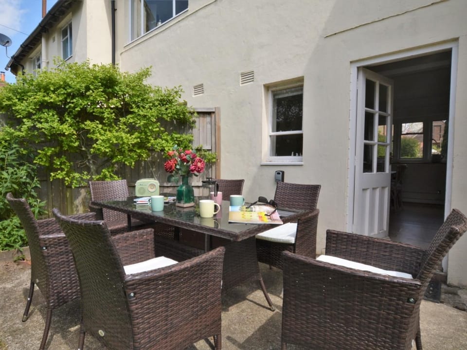 Ideal spot for al fresco meals and drinks in the large enclosed garden