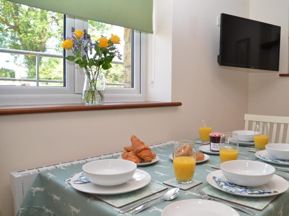 Plan the day ahead over breakfast