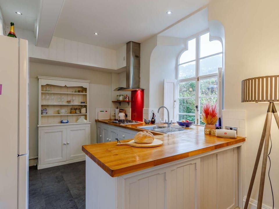 Everything you need in this kitchen