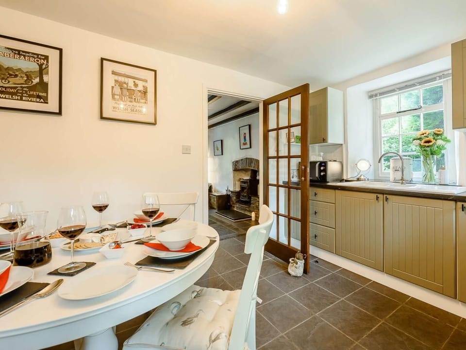 Gather around the table and enjoy the garden views