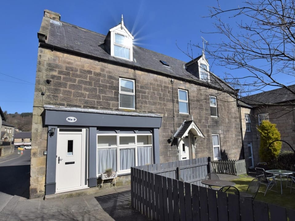 Charming property in central location with shared garden area  