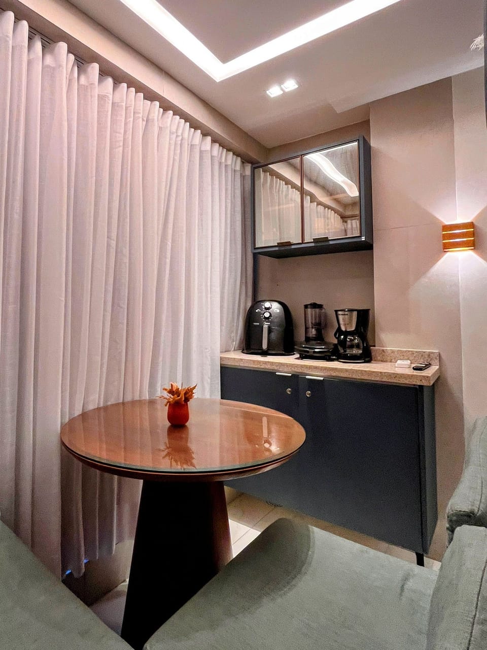 Premium Studio, Beach View | Interior