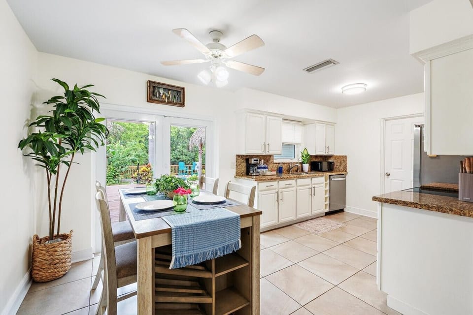 1003 Mohawk St-25