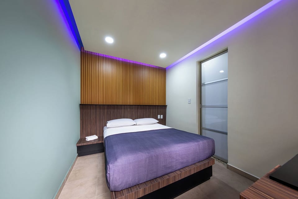 Basic Single Room | WiFi (free)