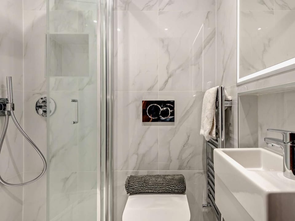 ground floor shower room