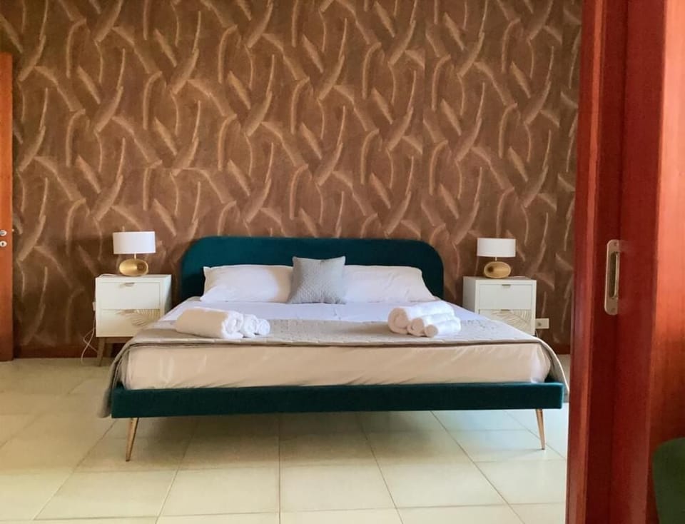 Double or Twin Room, Balcony, City View | Soundproofing, WiFi (free)